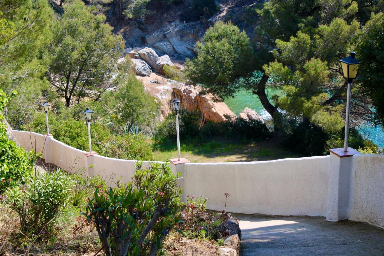 Apartamentos Cala Llevado Tossa de Mar Esterno foto