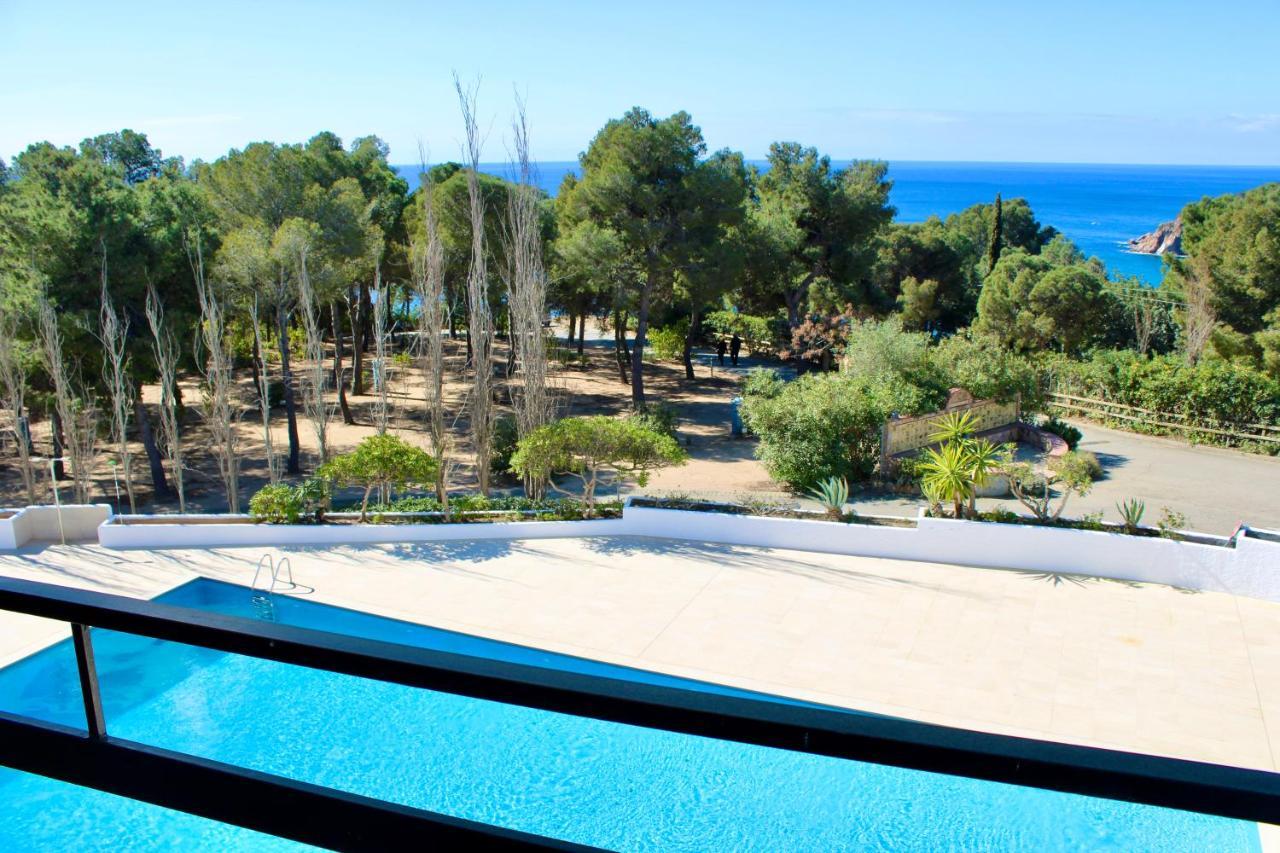 Apartamentos Cala Llevado Tossa de Mar Esterno foto