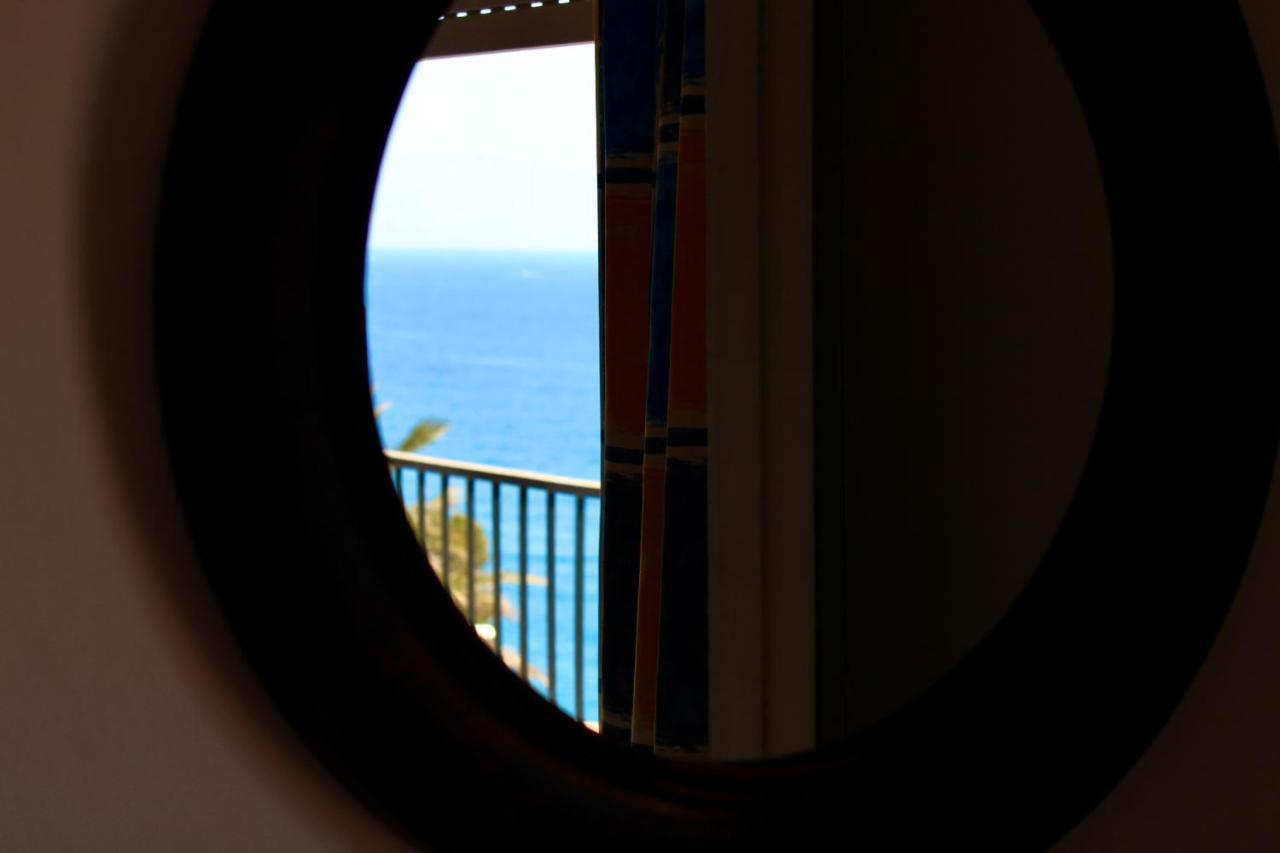 Apartamentos Cala Llevado Tossa de Mar Esterno foto