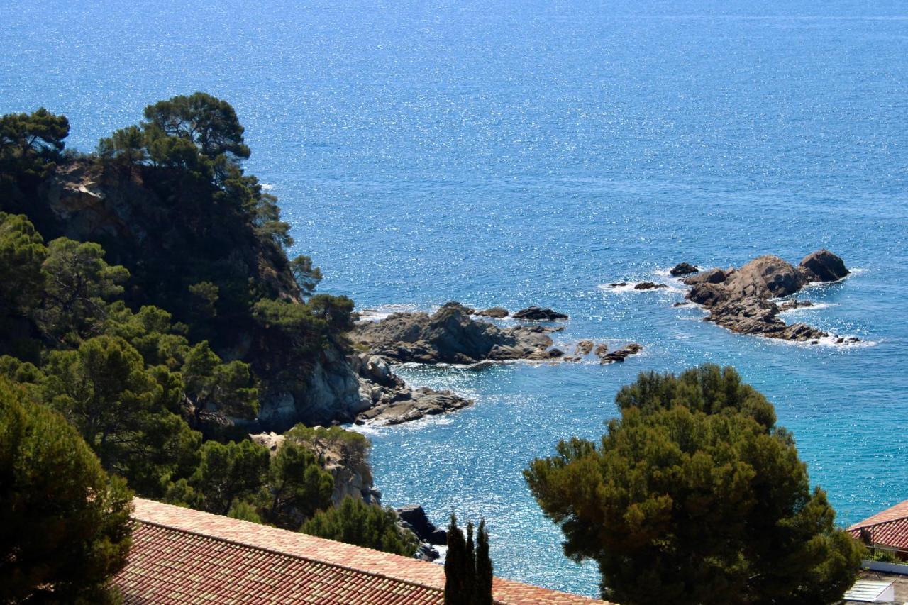Apartamentos Cala Llevado Tossa de Mar Esterno foto