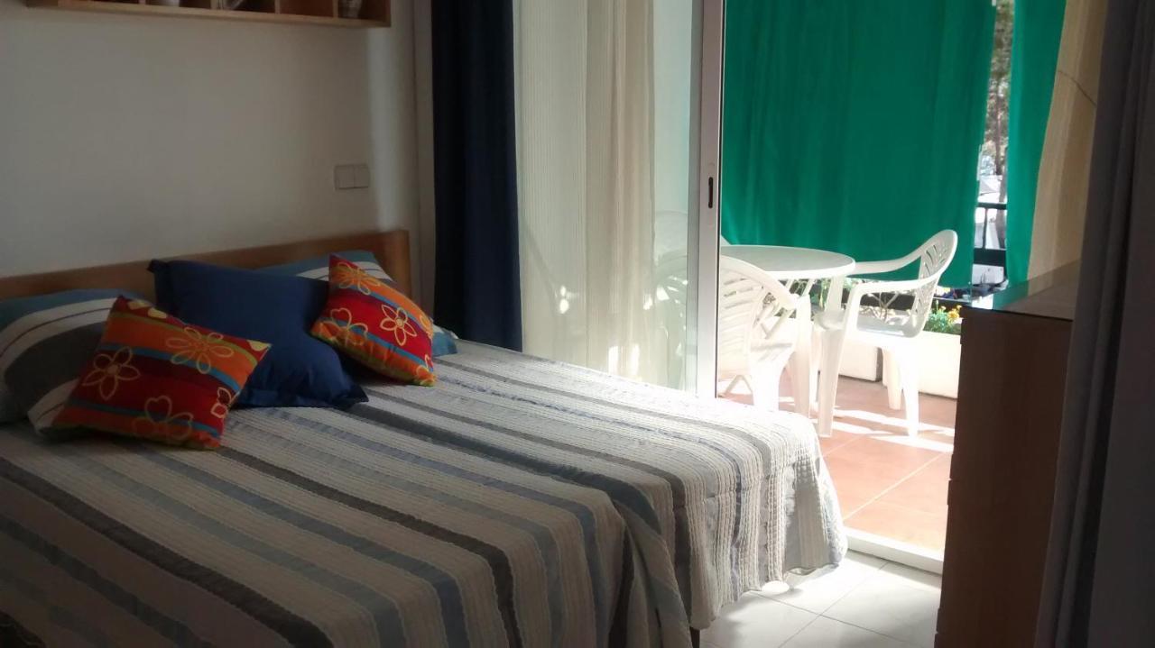 Apartamentos Cala Llevado Tossa de Mar Esterno foto