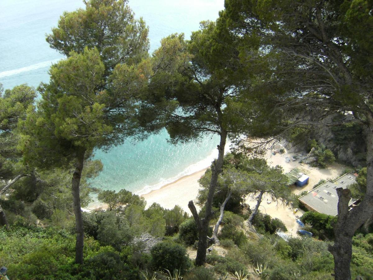 Apartamentos Cala Llevado Tossa de Mar Esterno foto