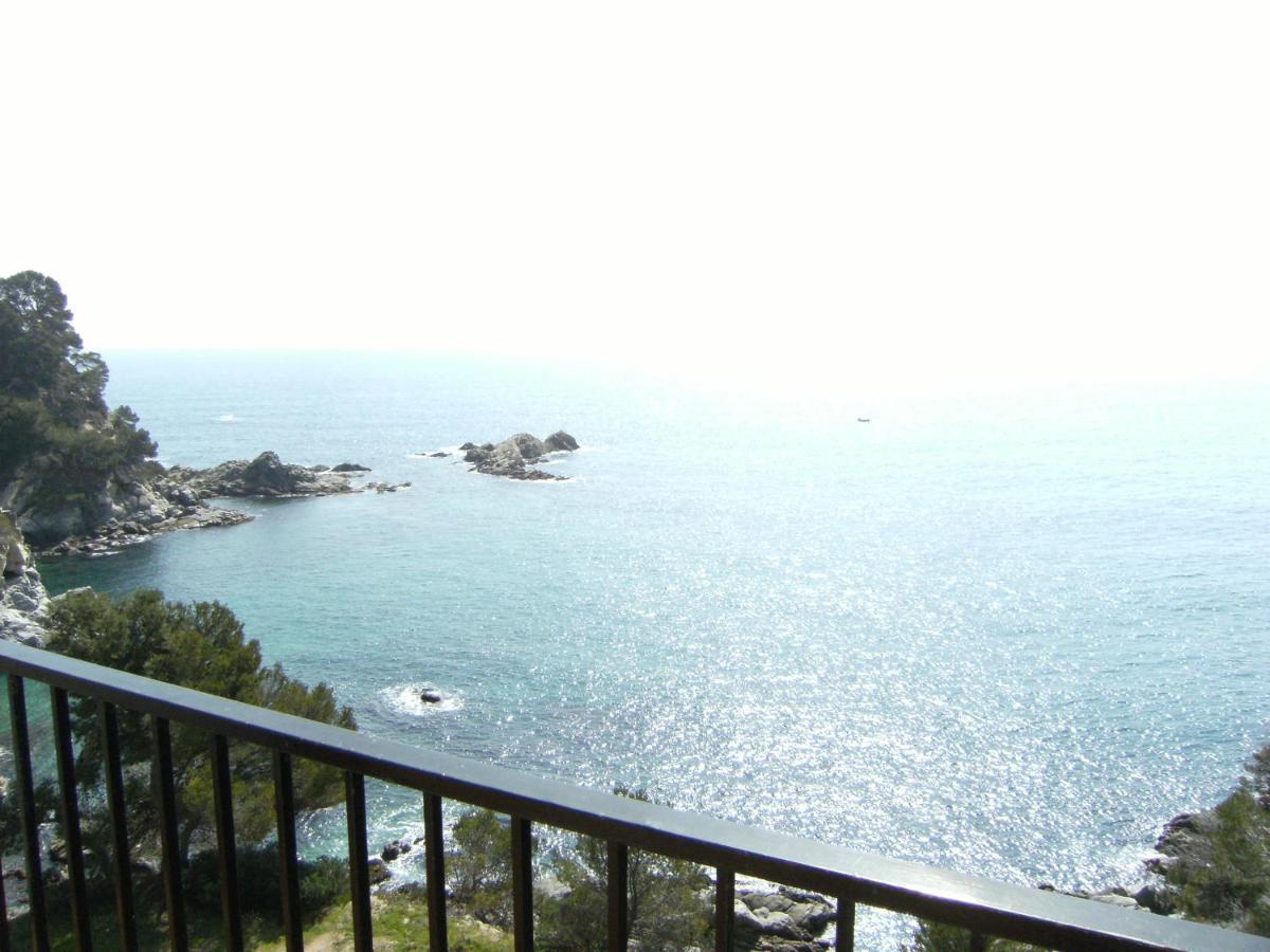 Apartamentos Cala Llevado Tossa de Mar Esterno foto